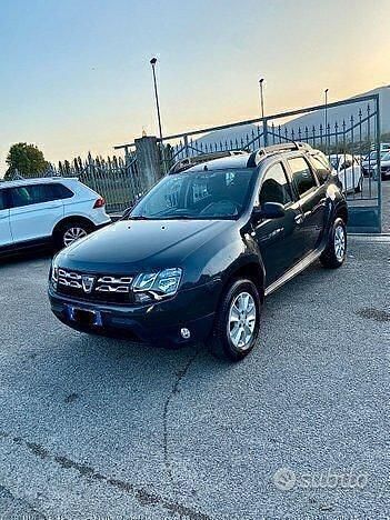 Usata Dacia Duster 101 CV (74 kW) 2014 Grigio Berlina