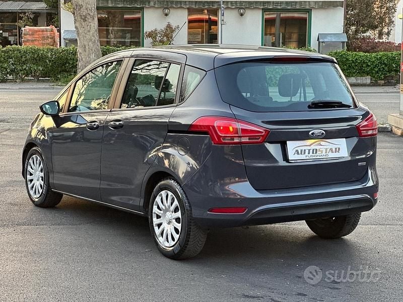 Usata Ford B-MAX Titanium 75 CV (55 kW) 2014 Grigio Monovolume