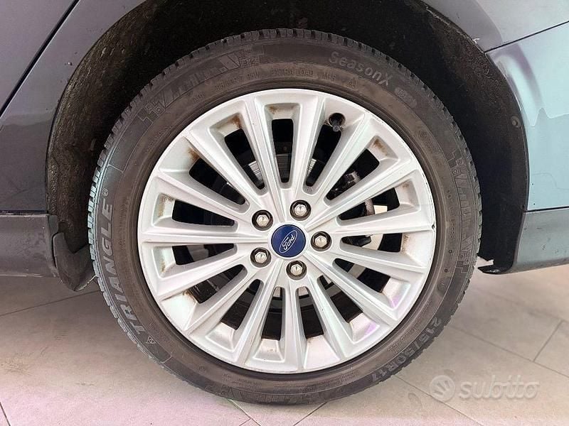 Usata Ford Focus Titanium 120 CV (88 kW) 2016 Nero Station wagon