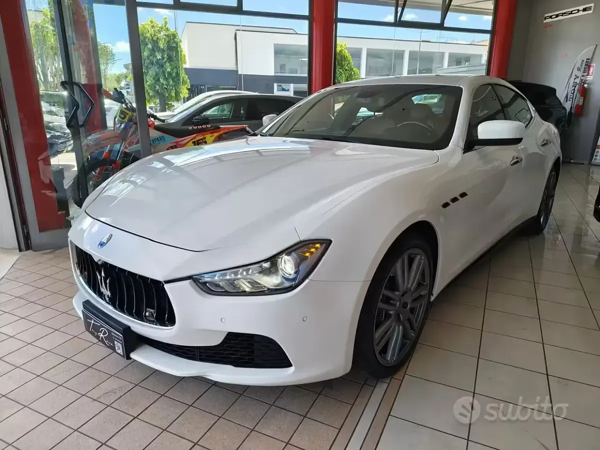 Usata Maserati Ghibli 250 CV (183 kW) 2014 Bianco Berlina