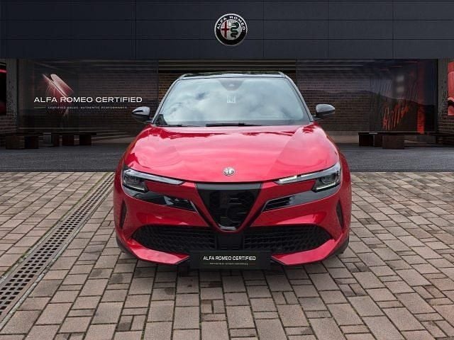 Second-hand Alfa Romeo Junior Veloce 205 kW (280 CP) 2024 Roșu SUV
