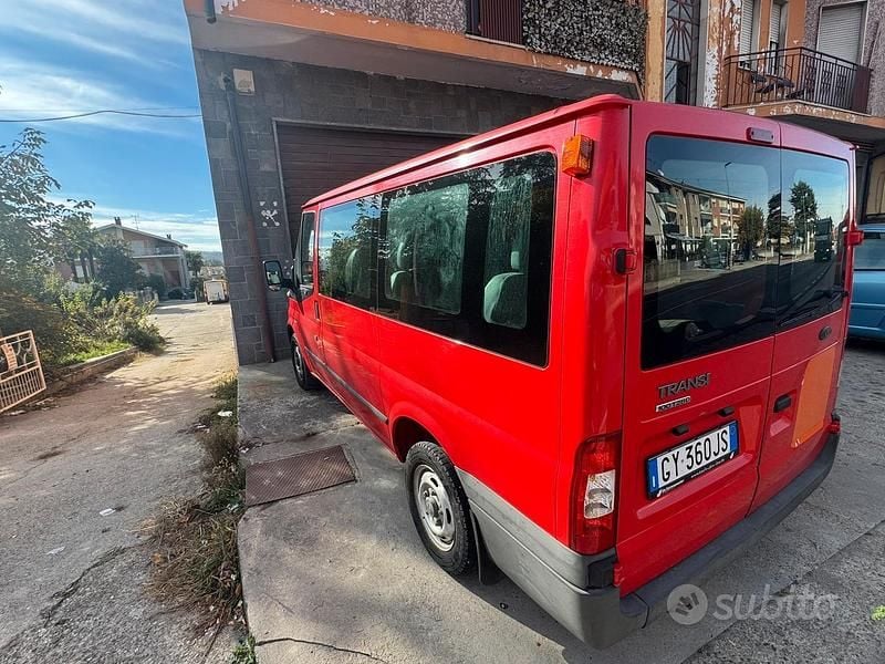 Usata Ford Transit 101 CV (74 kW) 2013 Rosso Berlina