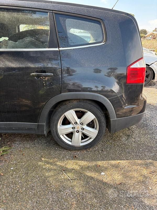 Usata Chevrolet Orlando 2011 Nero Monovolume
