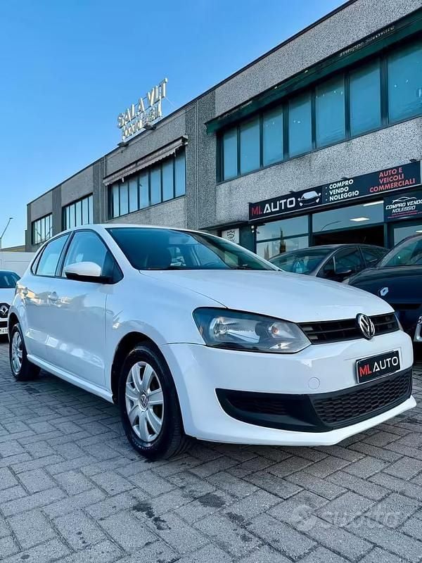 Usata VW Polo Comfortline 70 CV (51 kW) 2011 Bianco Utilitaria