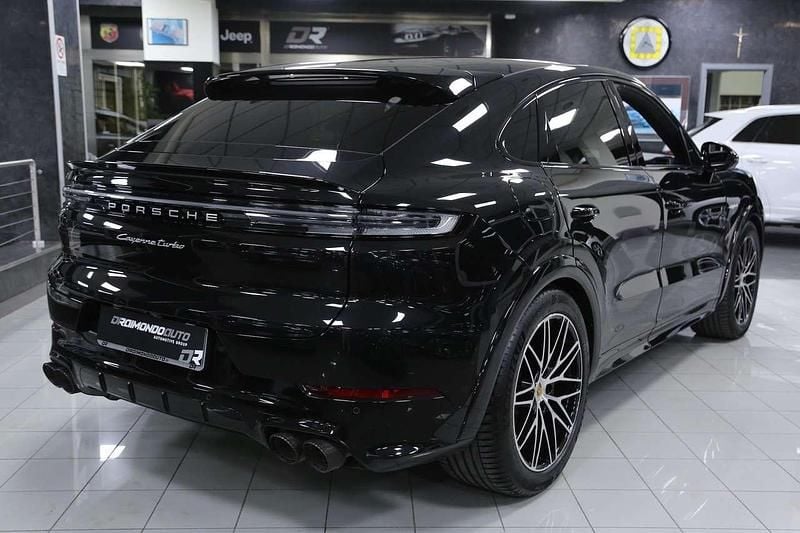 Usata Porsche Cayenne Turbo 600 CV (441 kW) 2024 Nero SUV