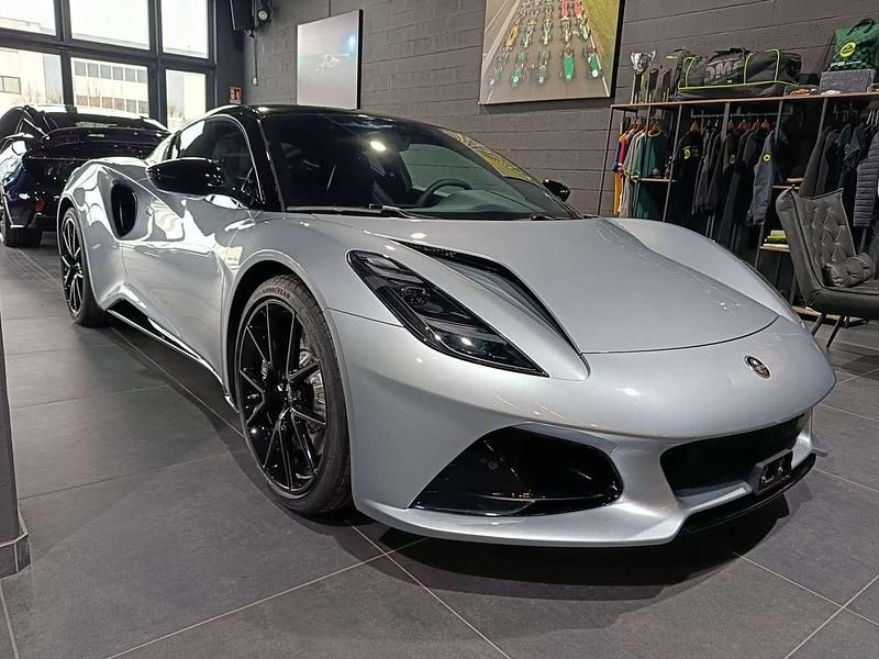 Nuova Lotus Emira 405 CV (297 kW) 2026 Osmius silver Coupé