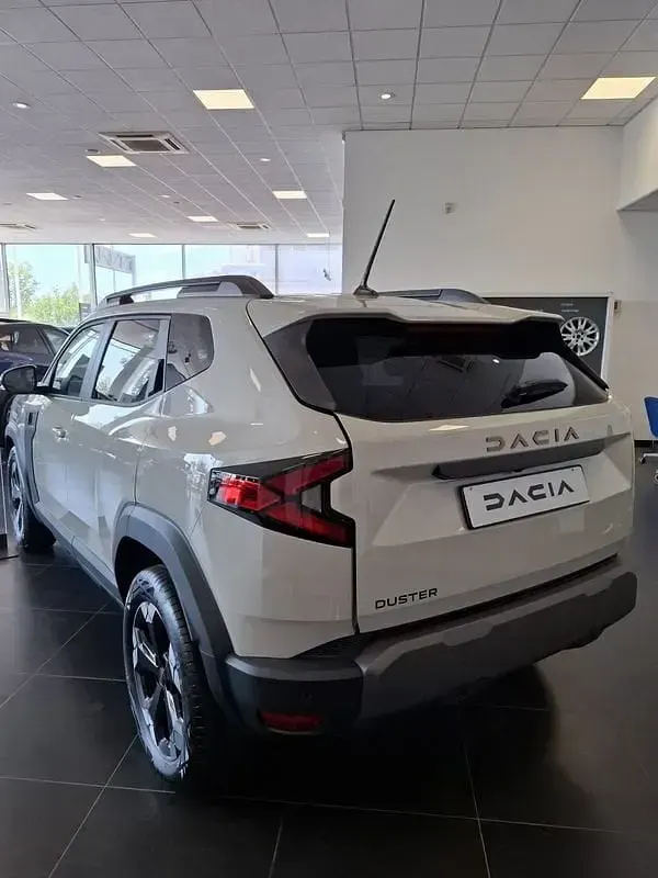Nuova Dacia Duster 122 CV (89 kW) 2026 Bianco