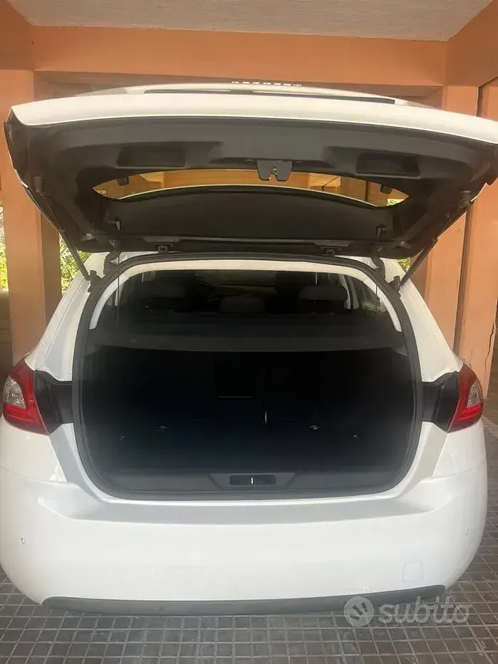 Usata Peugeot 308 116 CV (85 kW) 2014 Bianco Berlina