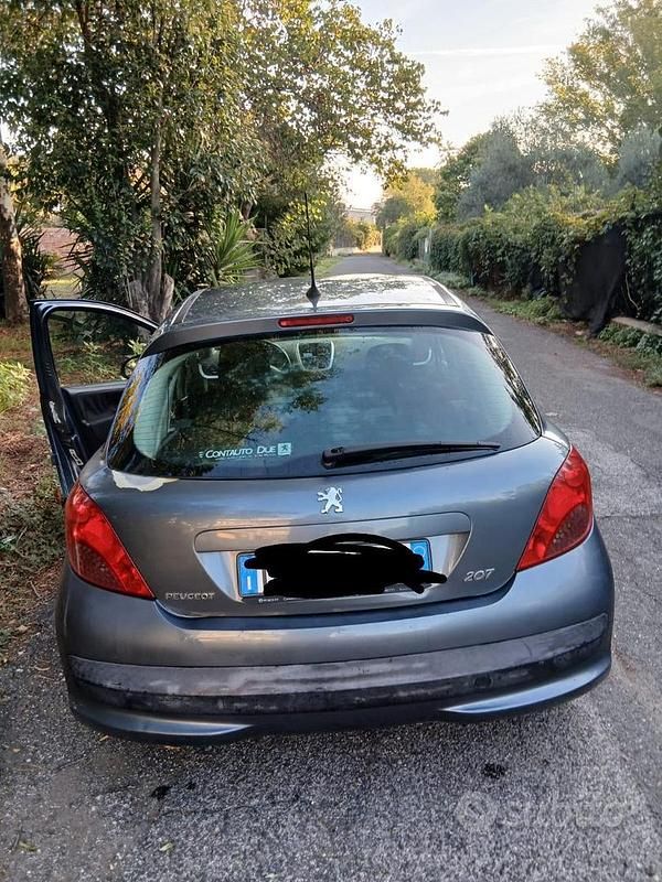 Usata Peugeot 207 88 CV (64 kW) 2007 Grigio Utilitaria