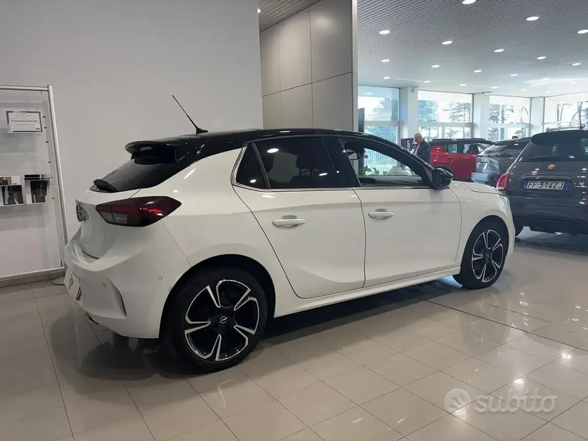 Usata Opel Corsa S 101 CV (74 kW) 2026 Bianco Utilitaria