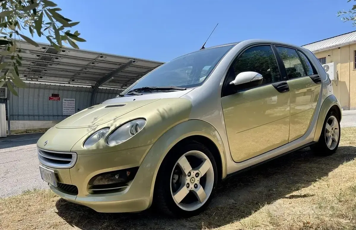 Usata Smart ForFour Passion 95 CV (69 kW) 2005 Verde Utilitaria