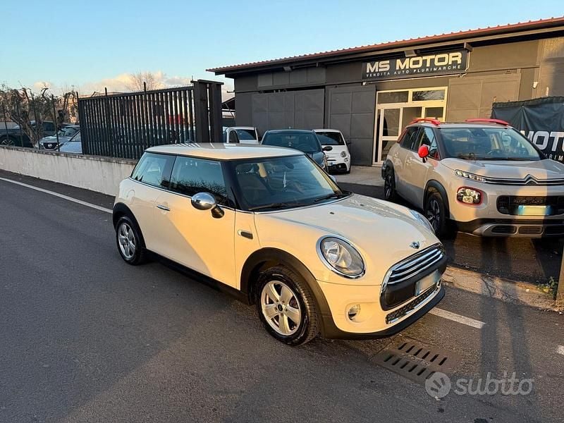 Usata Mini One D 95 CV (69 kW) 2015 Beige Utilitaria