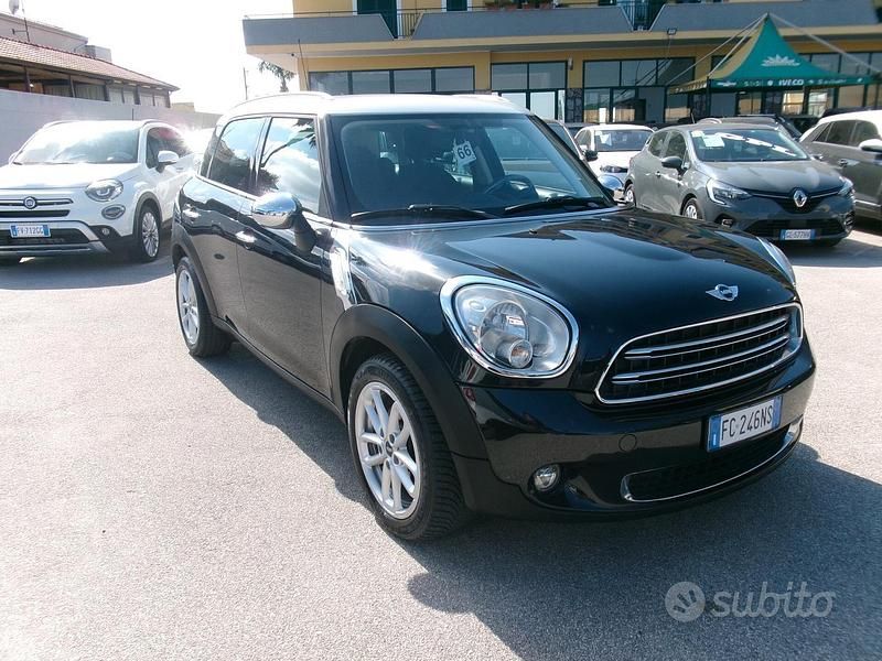 Usata Mini Park Lane Countryman 112 CV (82 kW) 2016 Nero SUV