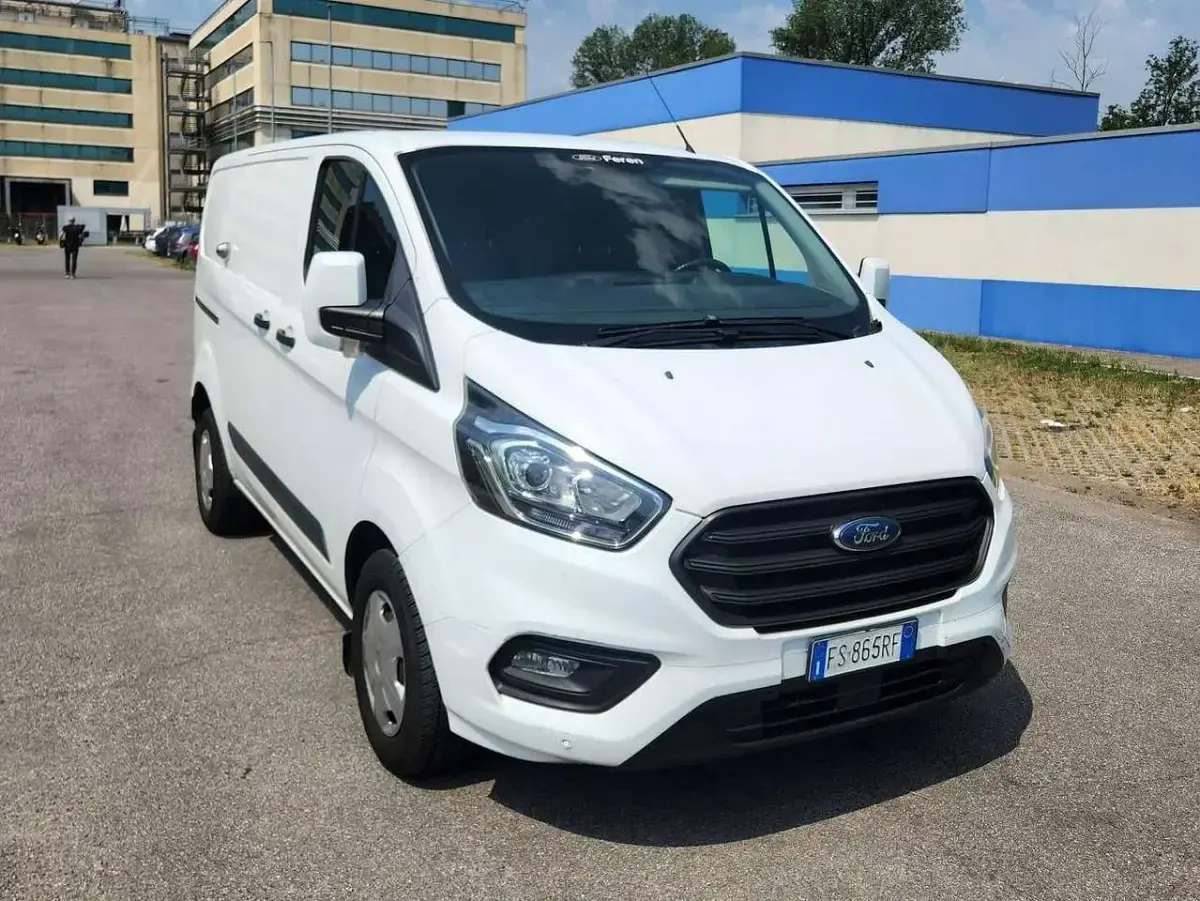 Usata Ford Transit Custom Trend 131 CV (96 kW) 2018 Bianco Furgone
