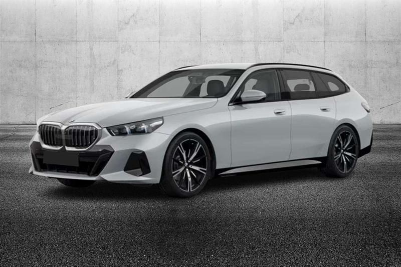 Usata BMW 520 M Sport 197 CV (144 kW) 2025 Grigio Station wagon