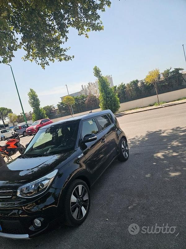 Nero Usata 2017 Kia Soul SUV | 11.850 € (Cara) - Immagine 1/4