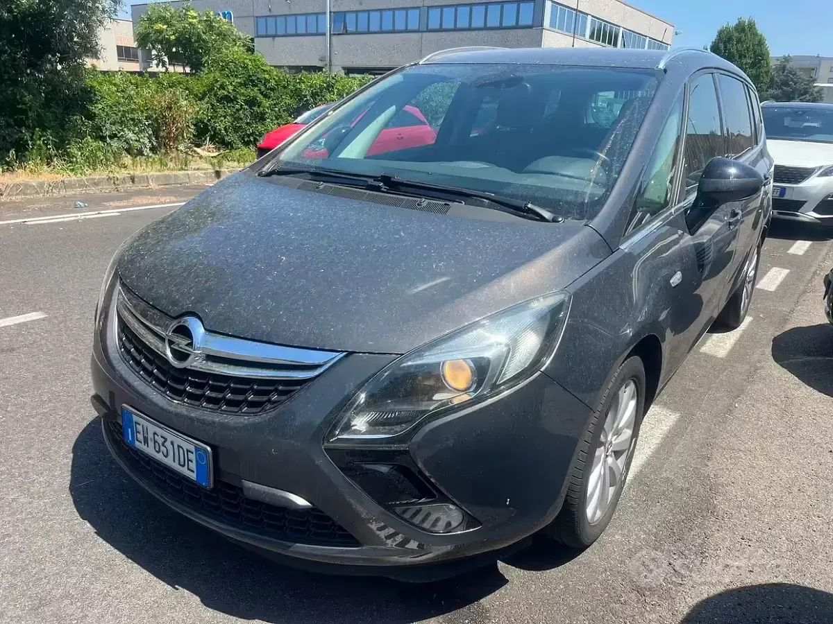 Usata Opel Zafira Tourer 136 CV (100 kW) 2014 Grigio Monovolume