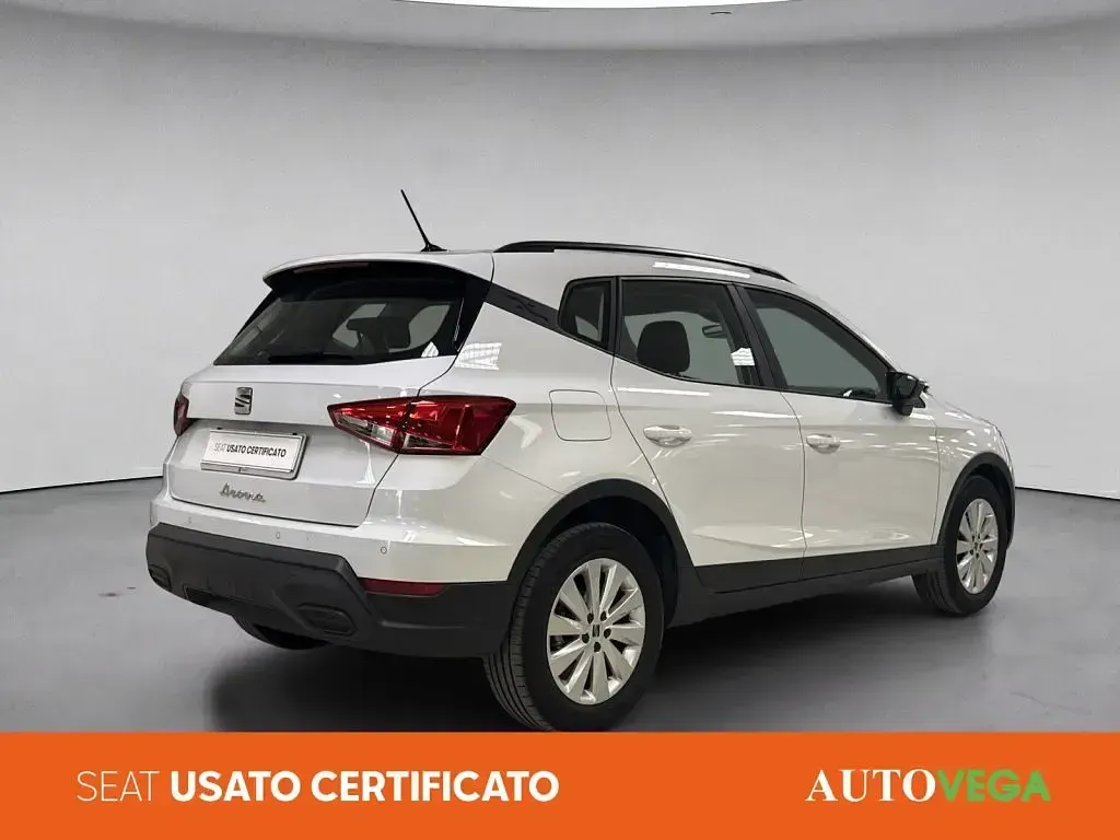 Usata Seat Arona Style 116 CV (85 kW) 2025 Bianco pastello SUV