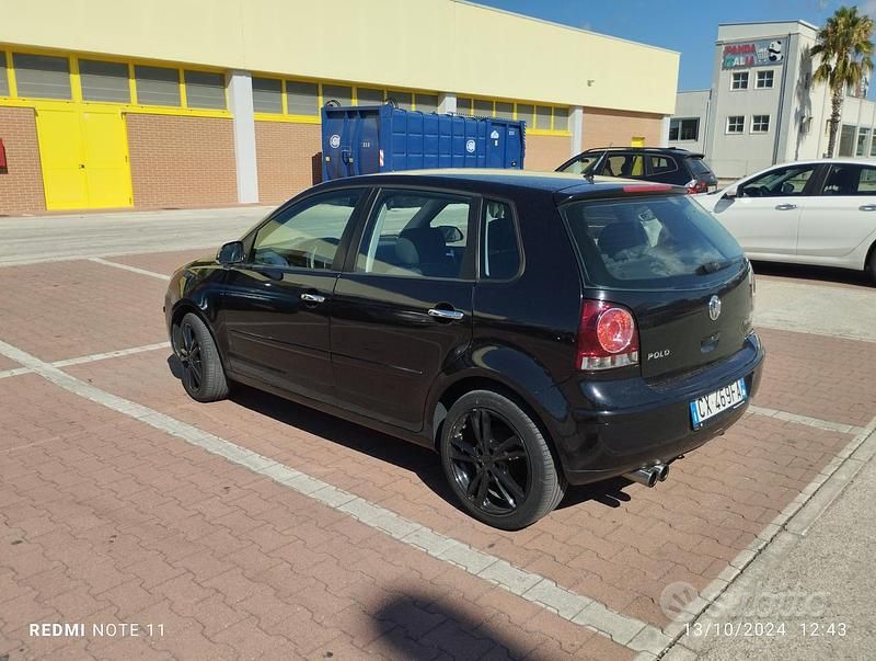 Usata VW Polo 75 CV (55 kW) 2005 Nero Berlina