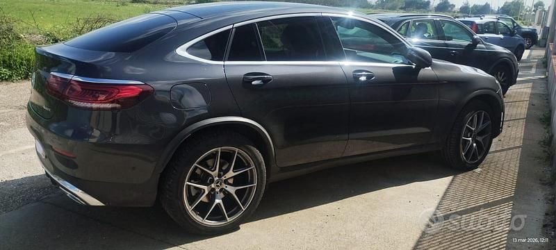 Usata Mercedes GLC300 AMG 245 CV (180 kW) 2020 Nero Coupé