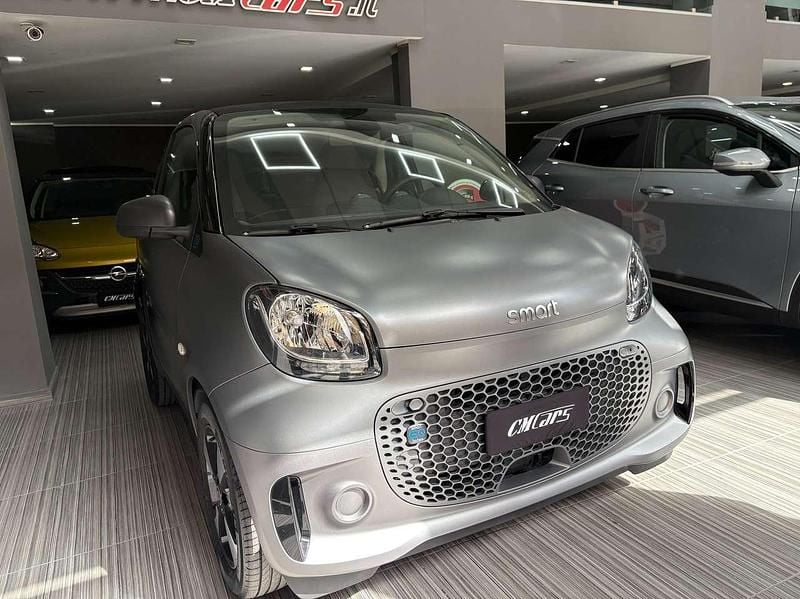Usata Smart ForTwo Coupé Passion 41 kW (56 CV) 2022 Grigio opaco Utilitaria