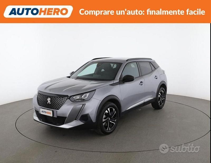 Usata Peugeot 2008 Allure 130 CV (95 kW) 2023 Argento SUV