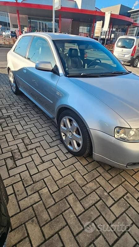 Usata Audi S3 225 CV (165 kW) 2022 Grigio Berlina