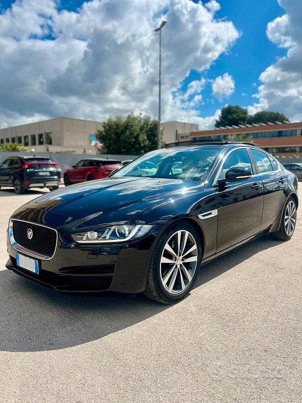 Usata Jaguar XE Prestige 180 CV (132 kW) 2015 Nero Berlina