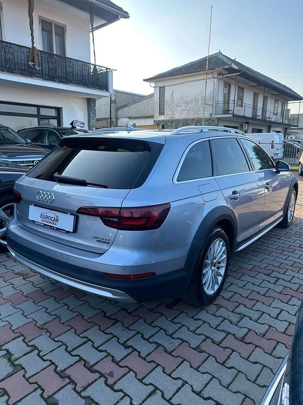 Usata Audi A4 Allroad Business 163 CV (119 kW) 2018 Argento Station wagon
