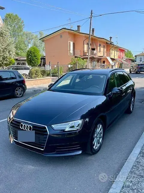 Usata Audi A4 150 CV (110 kW) 2018 Blu Station wagon