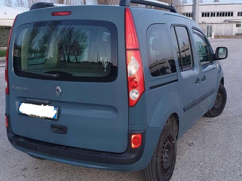 Usata Renault Kangoo Dynamique 106 CV (77 kW) 2009 Blu/azzurro Monovolume