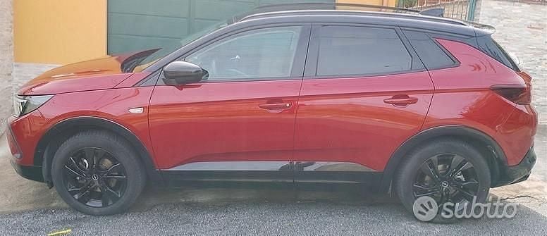 Usata Opel Grandland X GS Line 131 CV (96 kW) 2022 Rosso SUV