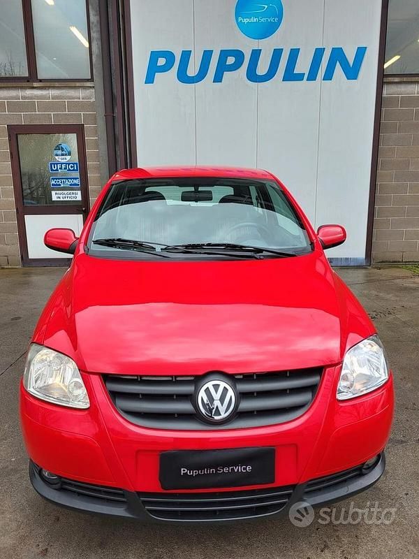 Usata VW Fox 54 CV (39 kW) 2006 Rosso Utilitaria
