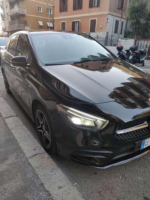 Usata Mercedes B250e 160 CV (117 kW) 2021 Monovolume