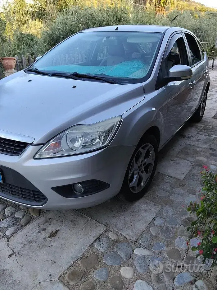 Usata Ford Focus 90 CV (66 kW) 2009 Grigio Berlina