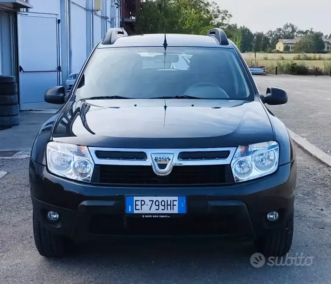 Usata Dacia Duster 105 CV (77 kW) 2012 Nero SUV