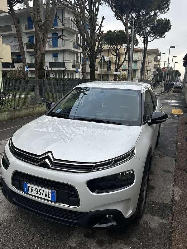 Usata Citroën C4 Feel 102 CV (75 kW) 2018 Bianco SUV