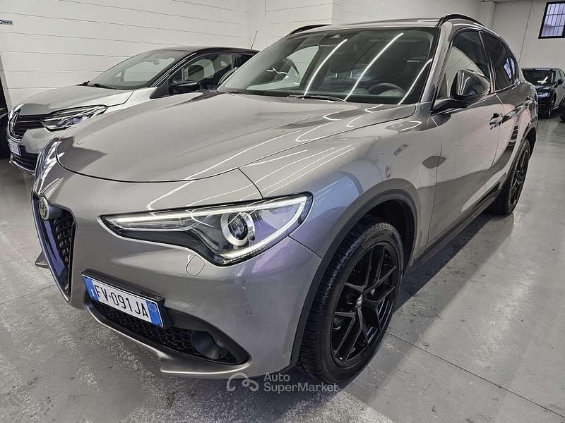 Usata Alfa Romeo Stelvio Business 190 CV (139 kW) 2019 Grigio SUV
