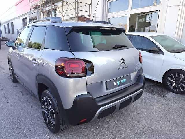 Käytetty Citroën C3 Aircross Feel 110 HP (80 kW) 2022 Harmaa Katumaasturi