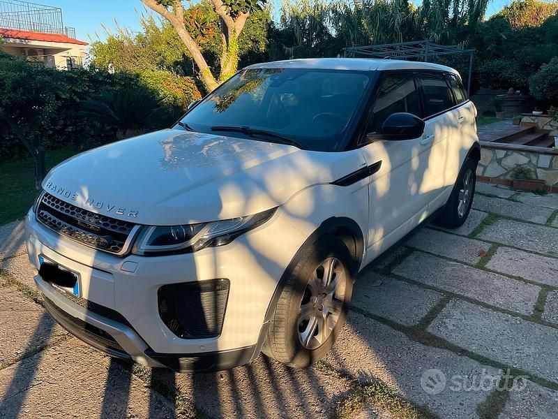 Bianco Usata 2017 Land Rover Range Rover evoque HSE Dynamic SUV | 14.000 € (Super prezzo) - Immagine 1/4