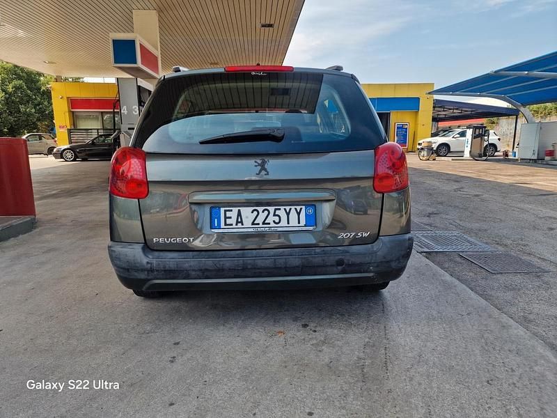 Usata Peugeot 207 Sport 73 CV (53 kW) 2010 Grigio Station wagon