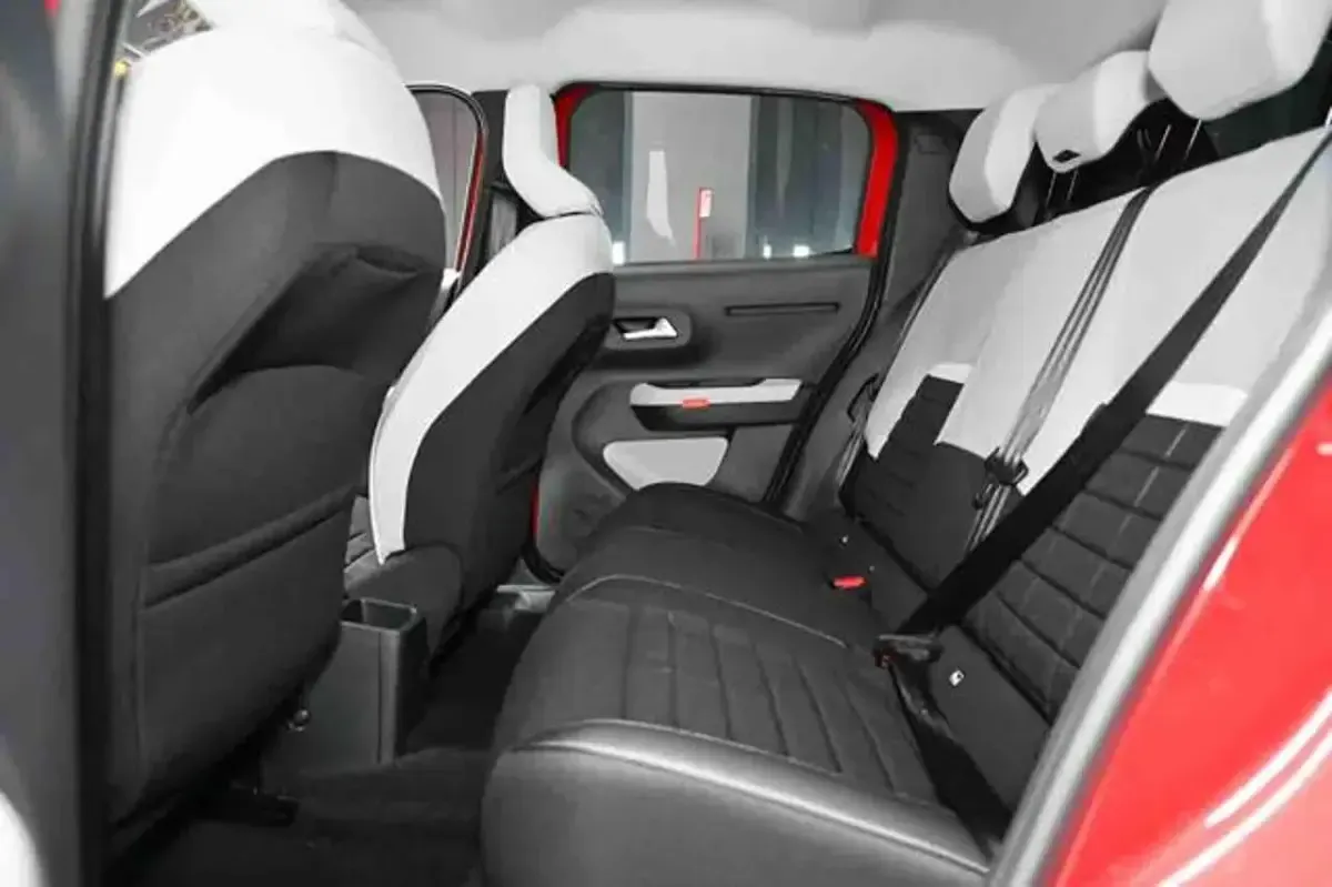 Nuova Citroën C3 100 CV (73 kW) 2026 Rosso SUV