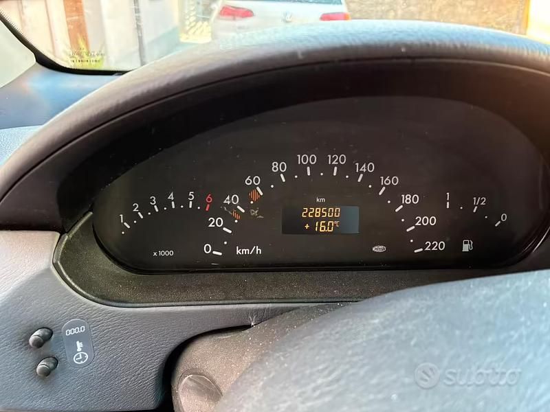 Usata Mercedes A170 2001 Grigio Berlina
