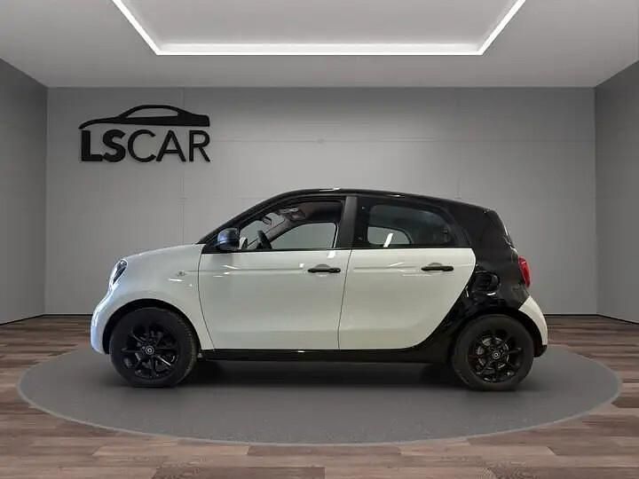 Usata Smart ForFour 70 CV (51 kW) 2017 Bianco Utilitaria