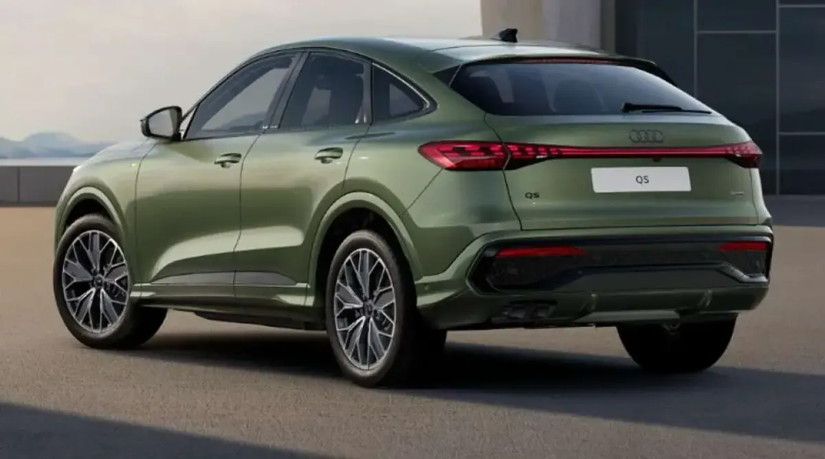 Nuova Audi Q5 S-Line 204 CV (150 kW) 2026 Verde SUV