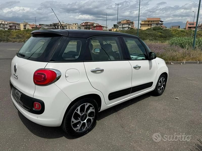Usata 2018 Fiat 500L Monovolume | 7500 € (Ottimo prezzo) - Immagine 1/4