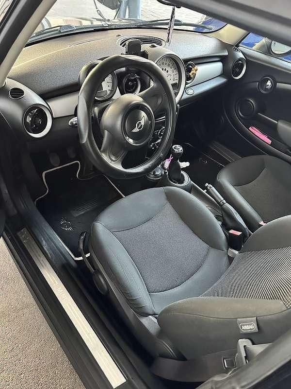 Usata Mini ONE 98 CV (72 kW) 2010 Utilitaria