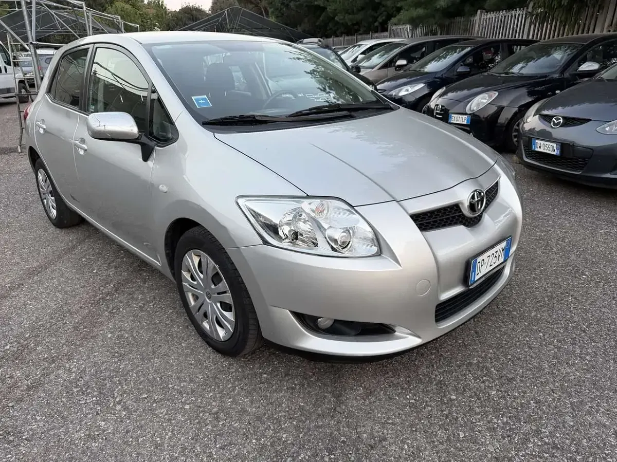 Usata Toyota Auris Sol 97 CV (71 kW) 2008 Grigio Utilitaria