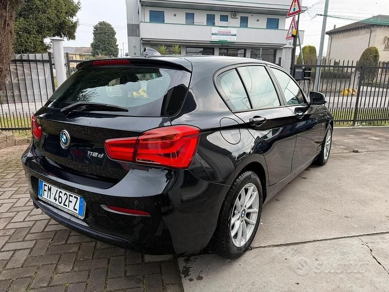Usata BMW 118 Sport Line 2016 Nero Utilitaria