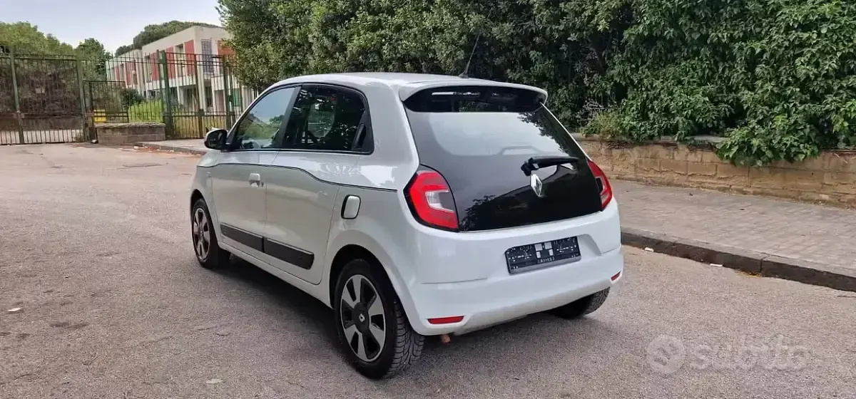 Usata Renault Twingo Intens 65 CV (47 kW) 2021 Bianco Utilitaria